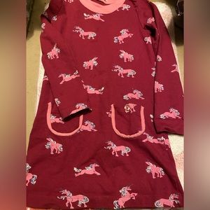 Size 6/7 cute fuchsia unicorn dress